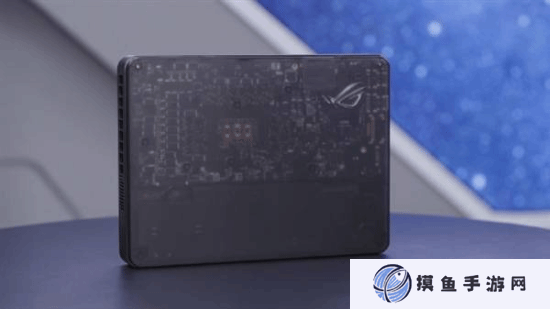 RTX 5090、雙雷電5加持！ROG最強顯卡擴展塢發布