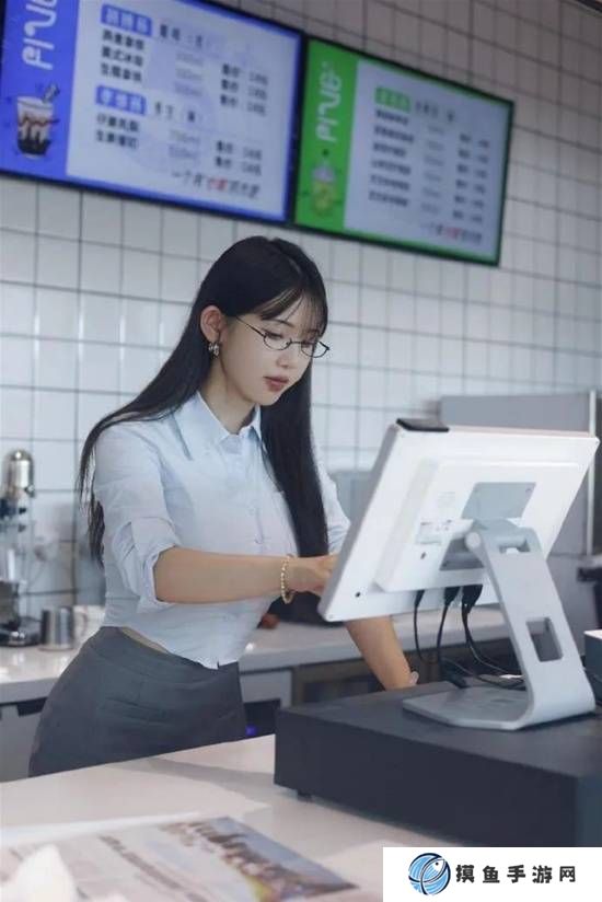 美少女香味都在腳里面 一定要搖一搖的囧圖