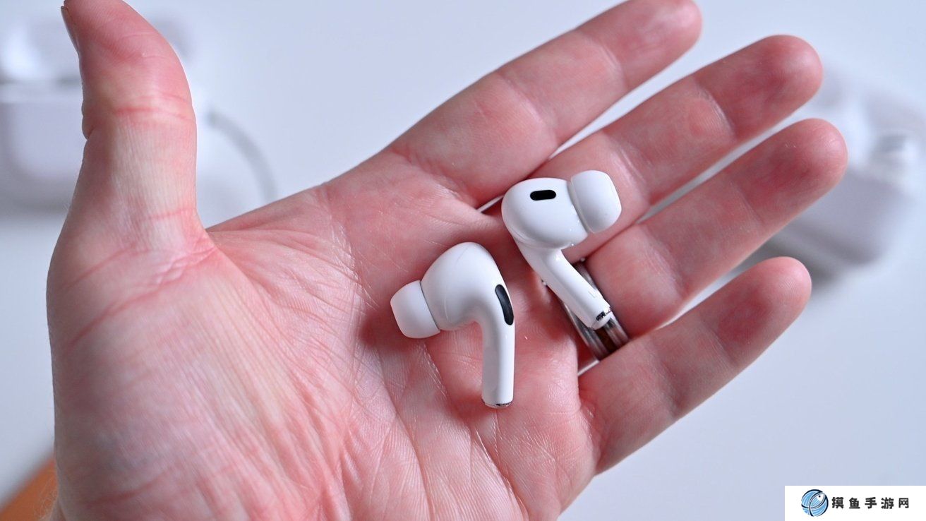 蘋果 AirPods 新突破：內置攝像頭，引領耳機智能交互新時代