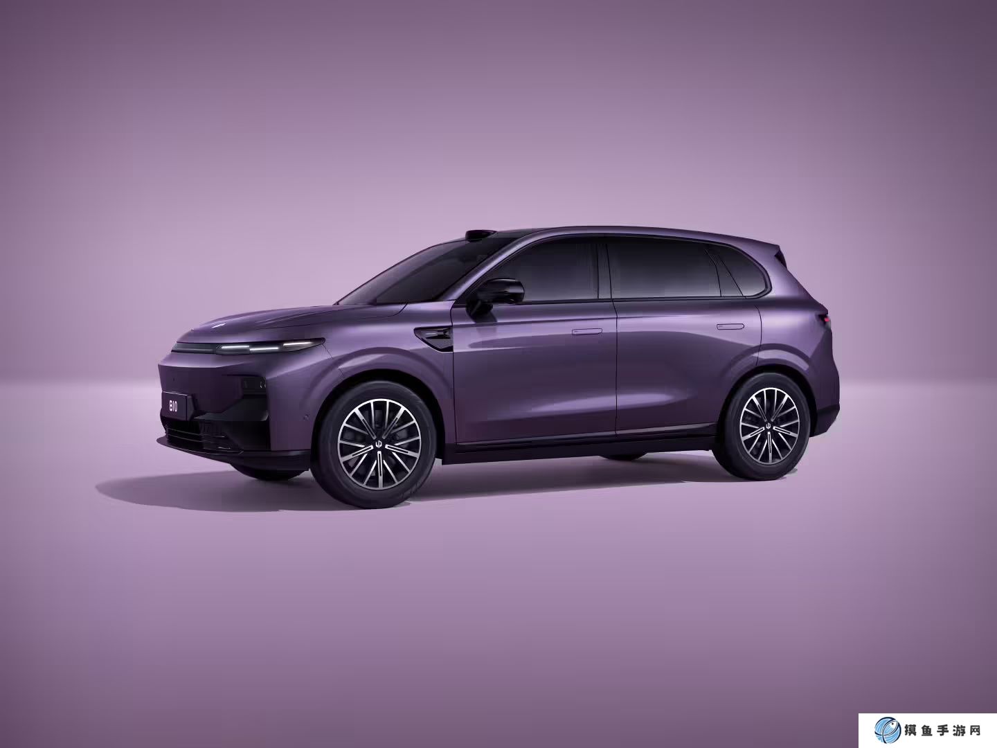 消息稱零跑、Stellantis 將在西班牙生產純電汽車 B10，向當地工廠投資 2 億美元