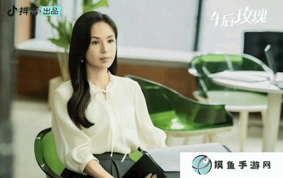 李若彤主演短劇《午后玫瑰》爆火 本人回應觀眾支持